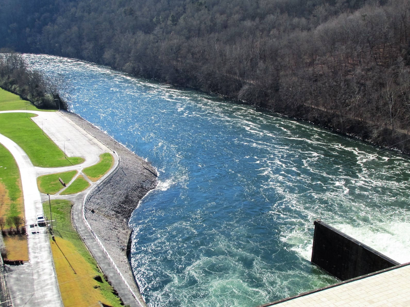 Clinch River at Dam Easing Along